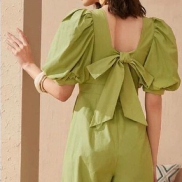 Green puff sleeve jumpsuit - Picture 2 of 3